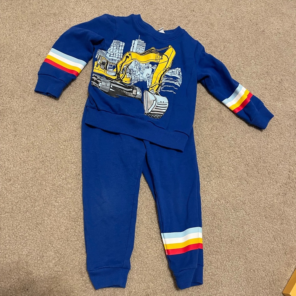 Boys 3T Sweatshirt/sweat pants set